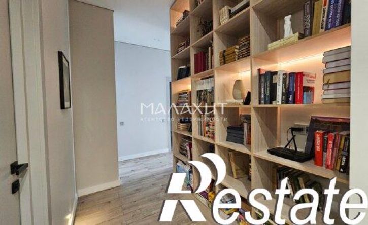 4-комн квартира улица Водников, 33,  д. 33