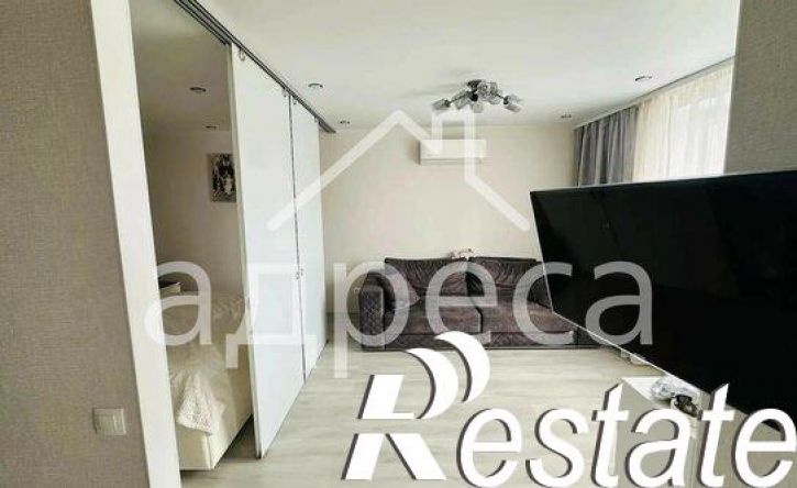 3-комн квартира Революционная улица, 101В,  д. 101В