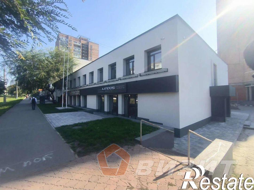 Сдать торговое помещение за 427 000 рублей на Дачная улица, 27А