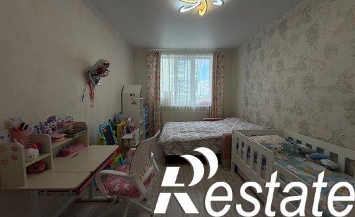 3-комн квартира улица Петра Алабина, 2,  д. 2