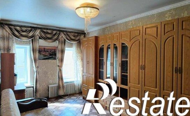2-комн квартира улица Алексея Толстого, 80,  д. 80