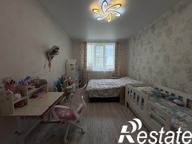 Купить квартиру за 11 600 000 рублей на Петра Алабина улица, 2
