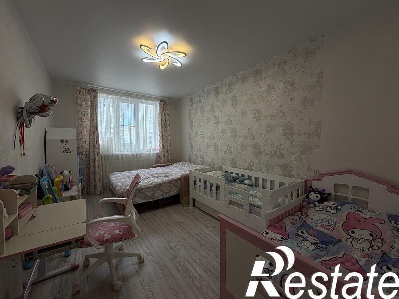 Купить квартиру за 11 600 000 рублей на Петра Алабина улица, 2