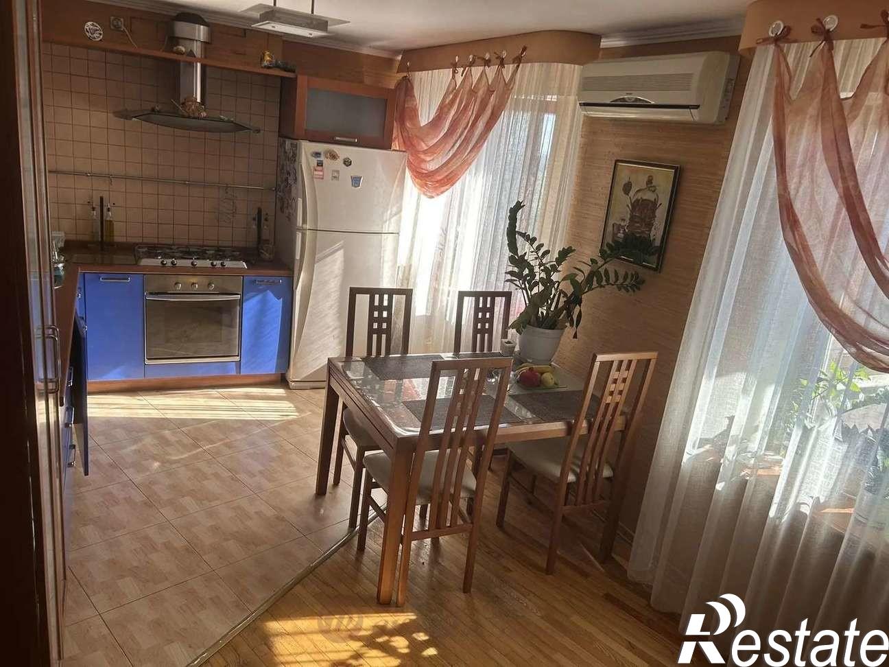 Купить квартиру за 18 500 000 рублей на Стара-Загора улица, 90