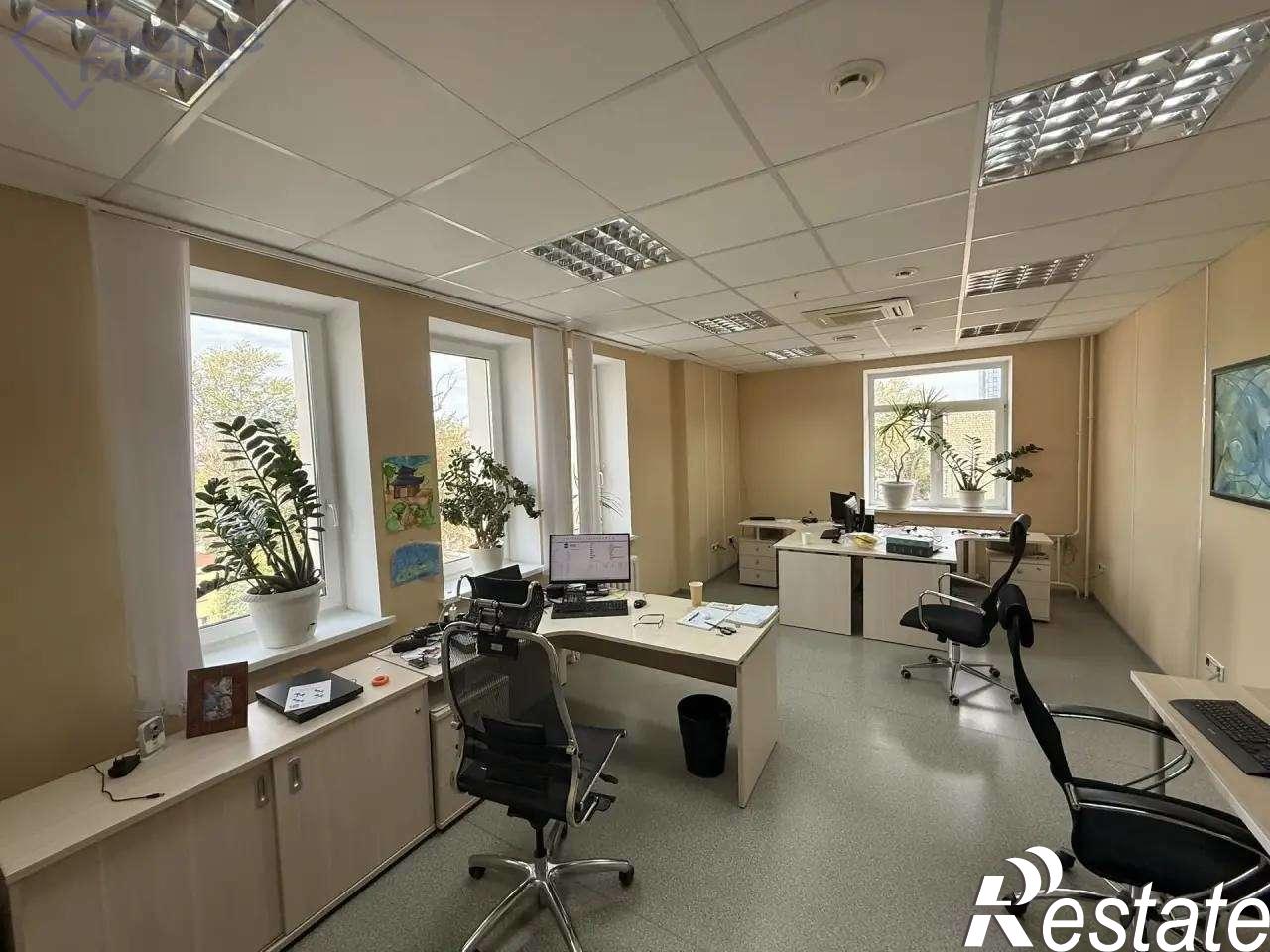 Сдать офис, помещение под офис за 54 000 рублей на Мичурина улица, 21