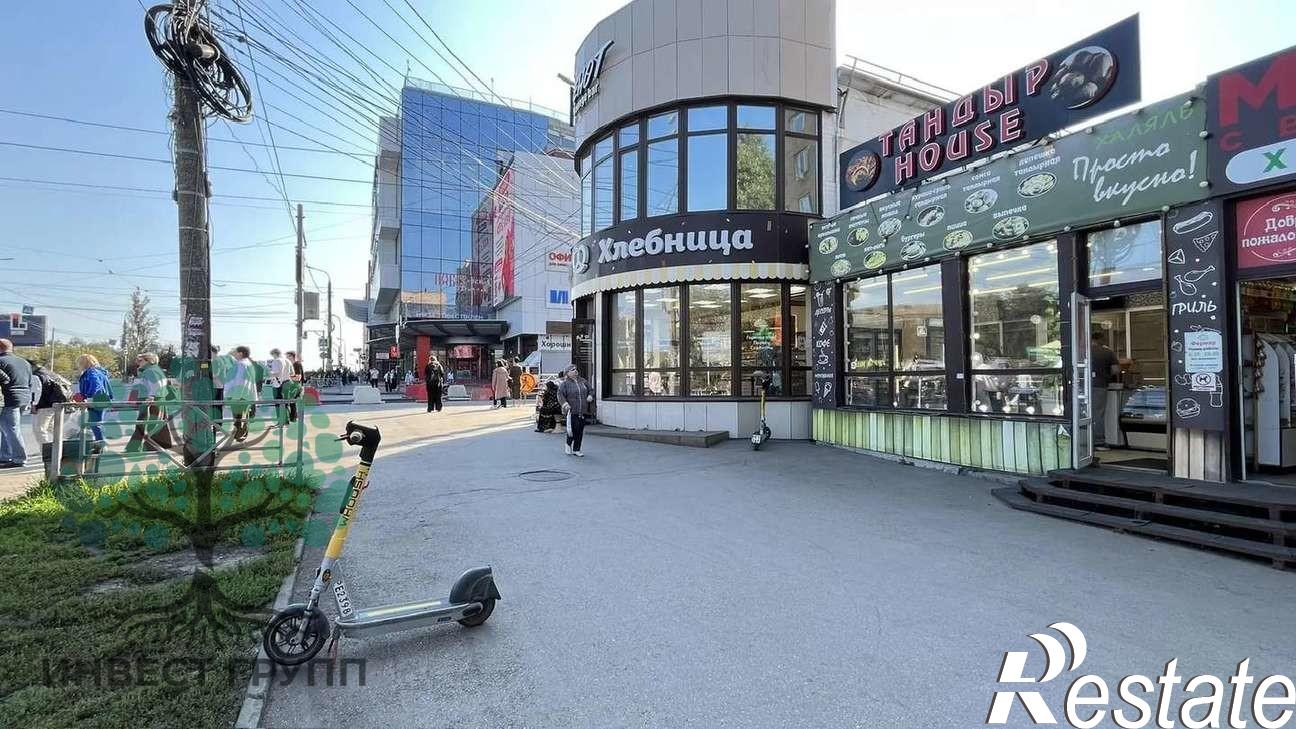 Сдать торговое помещение за 70 000 рублей на Авроры улица, 92