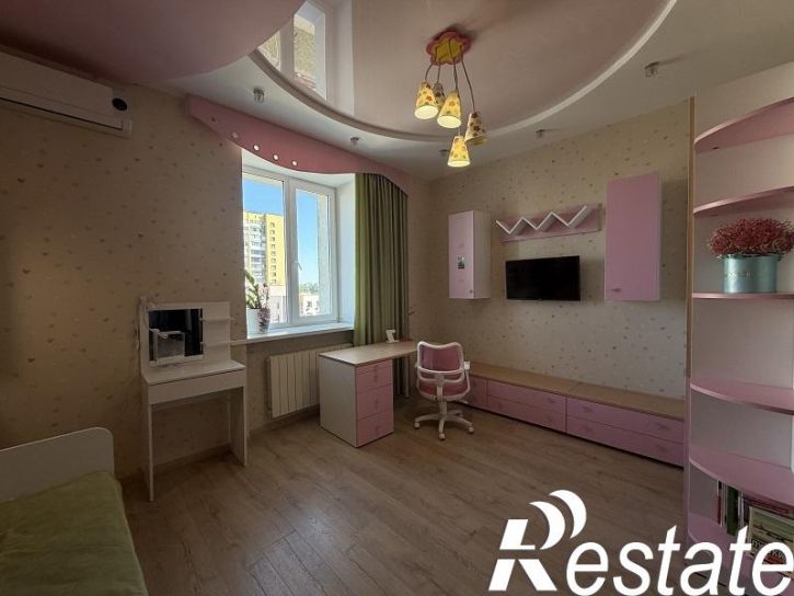 3-комн квартира Кирова проспект, 304