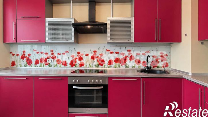 3-комн квартира Советской Армии улица, 238кВ