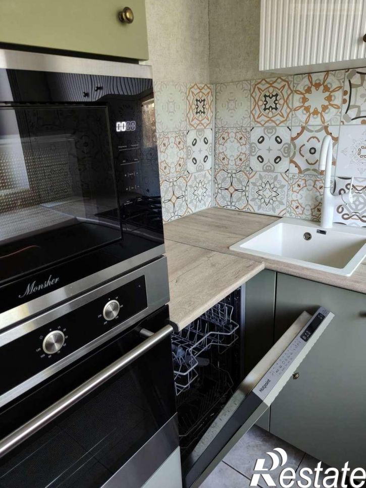 2-комн квартира 22 Партсъезда улица, 152