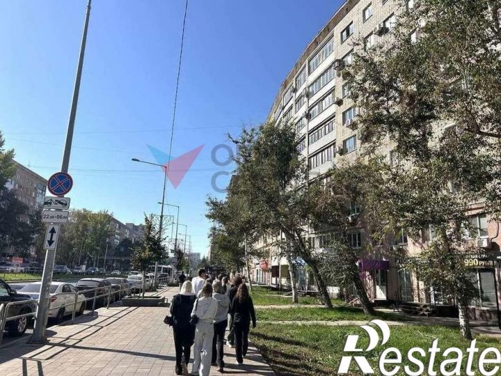 Торговое помещение Ново-Садовая улица, 38