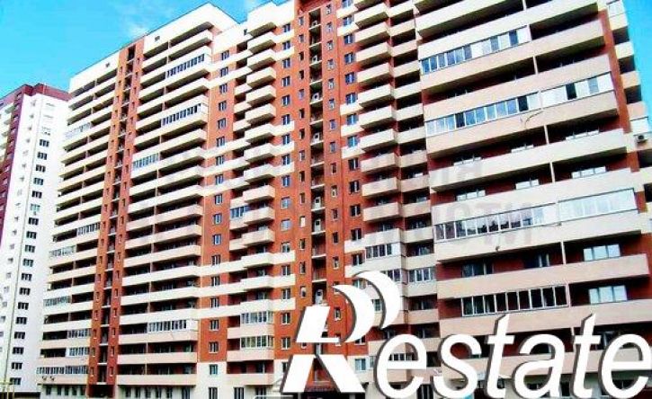 2-комн квартира Революционная улица, 5,  д. 5