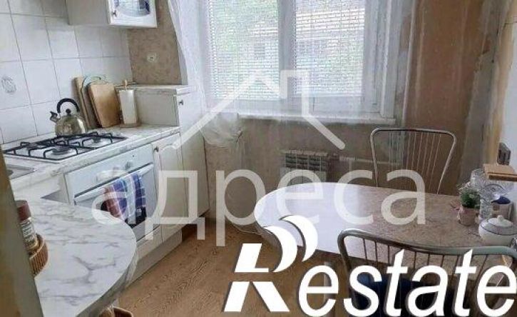 2-комн квартира проспект Кирова, 238,  д. 238