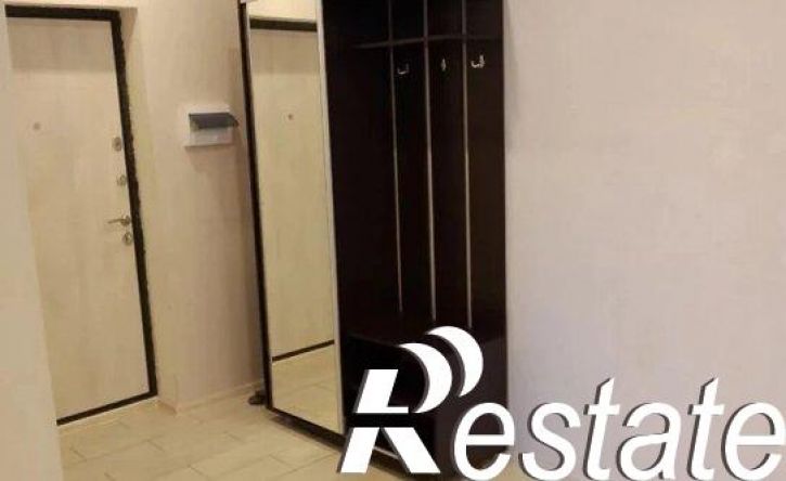 3-комн квартира улица Петра Алабина, 2,  д. 2