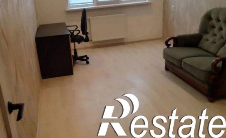 3-комн квартира улица Петра Алабина, 2,  д. 2
