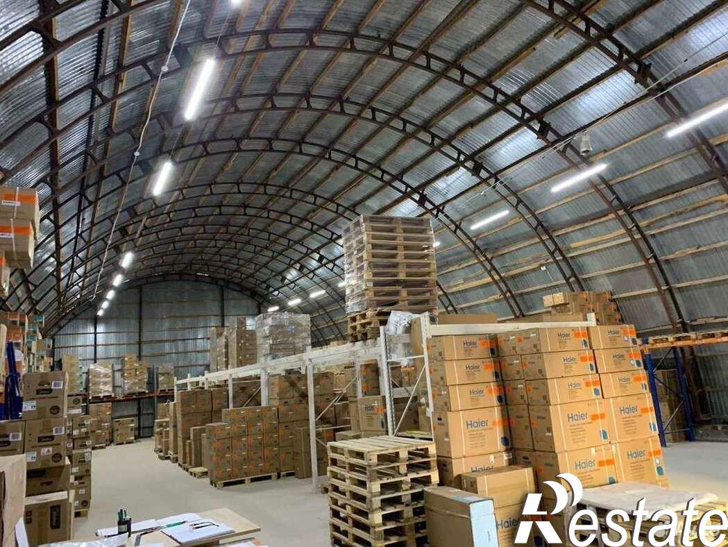 Купить складское помещение за 36 800 000 рублей на Авиационная улица, 22ж