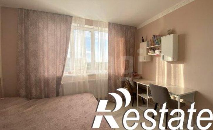 2-комн квартира улица Петра Алабина, 2,  д. 2