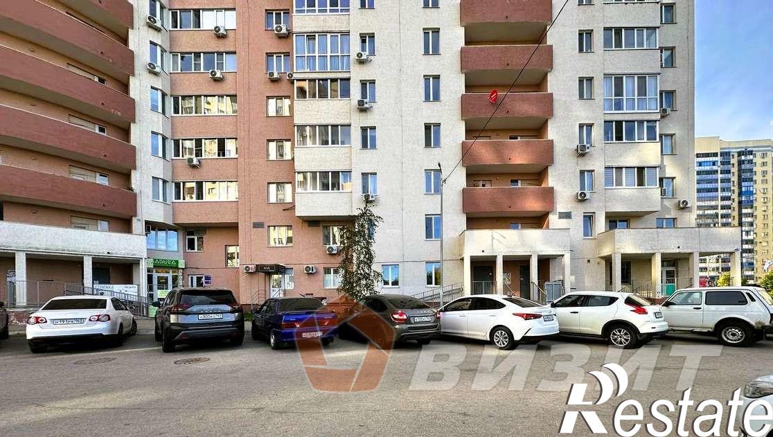 Купить торговое помещение за 6 150 000 рублей на Осетинская улица, 12