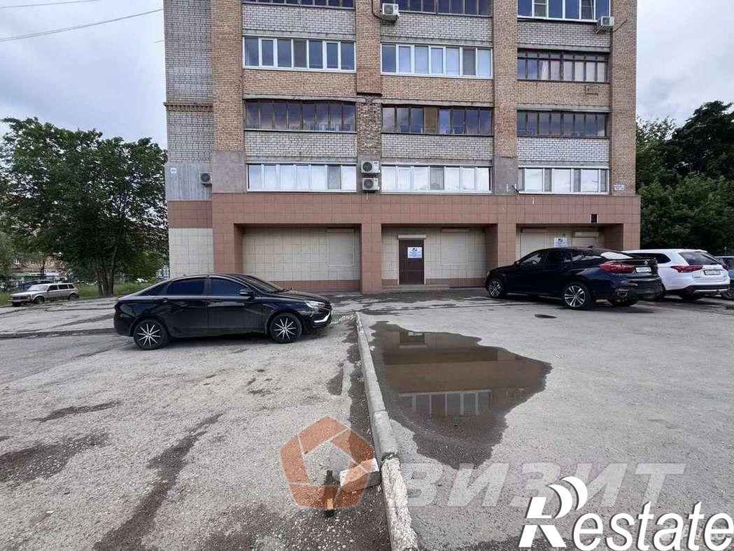 Сдать торговое помещение за 183 000 рублей на улица Мориса Тореза, 101А