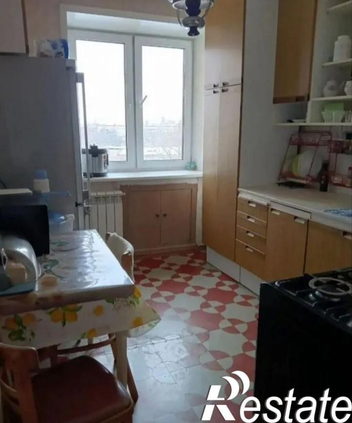3-комн квартира Крайняя улица, 1