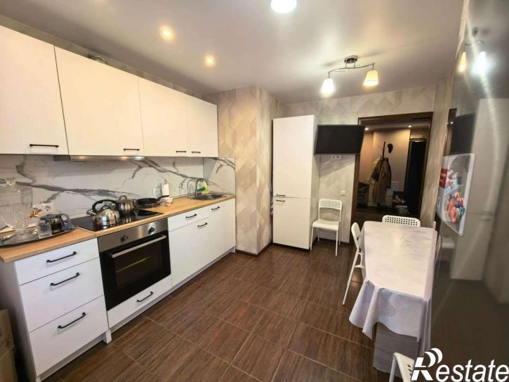 2-комн квартира 5-я просека, 110в
