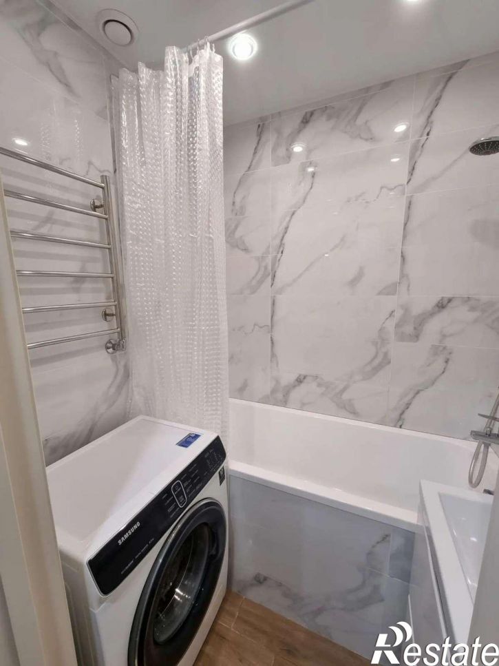 3-комн квартира Советской Армии улица, 271а