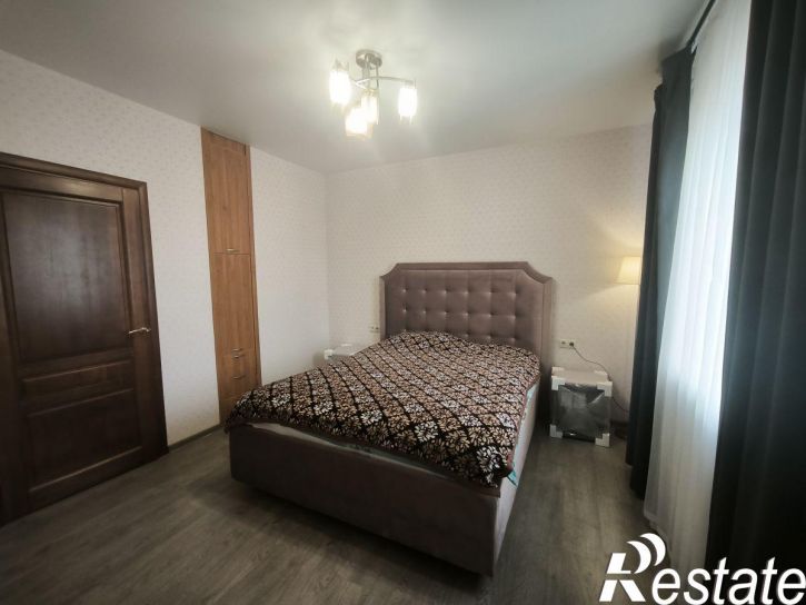 3-комн квартира Советской Армии улица, 238а