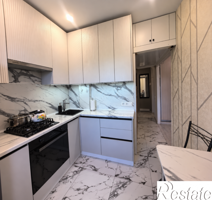 2-комн квартира Красных Коммунаров улица, 4