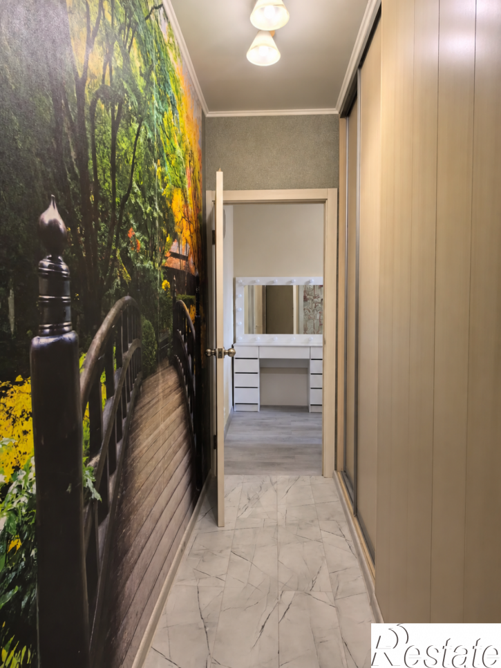 2-комн квартира Красных Коммунаров улица, 4
