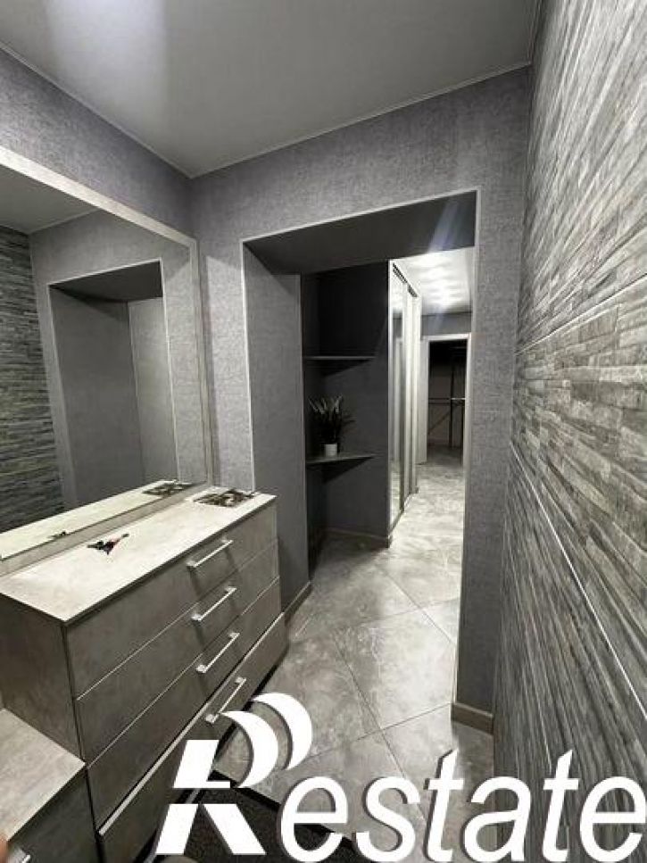 2-комн квартира Буянова улица, 51