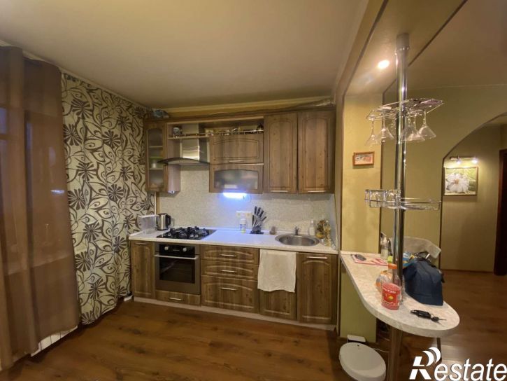 3-комн квартира Ялтинская улица, 28б