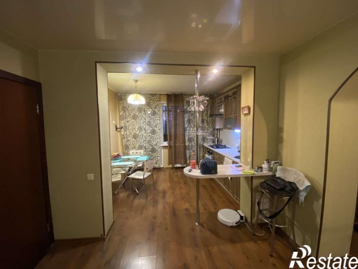 3-комн квартира Ялтинская улица, 28б