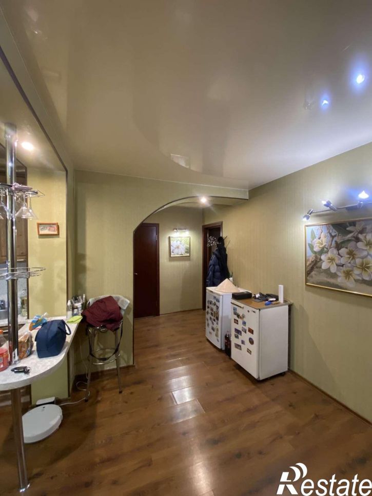3-комн квартира Ялтинская улица, 28б