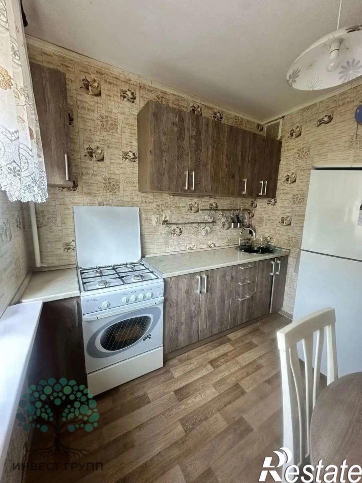 2-комн квартира Парижской Коммуны улица, 23