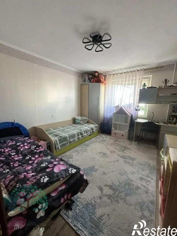 2-комн квартира Парижской Коммуны улица, 23