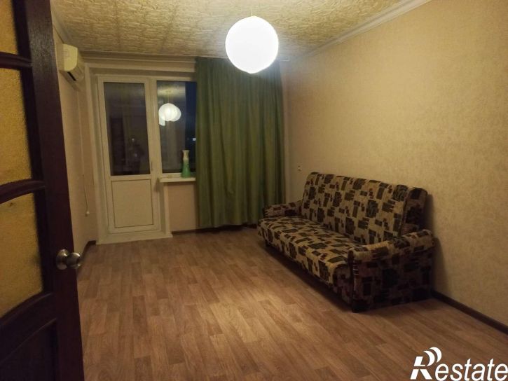 2-комн квартира Кирова проспект, 180
