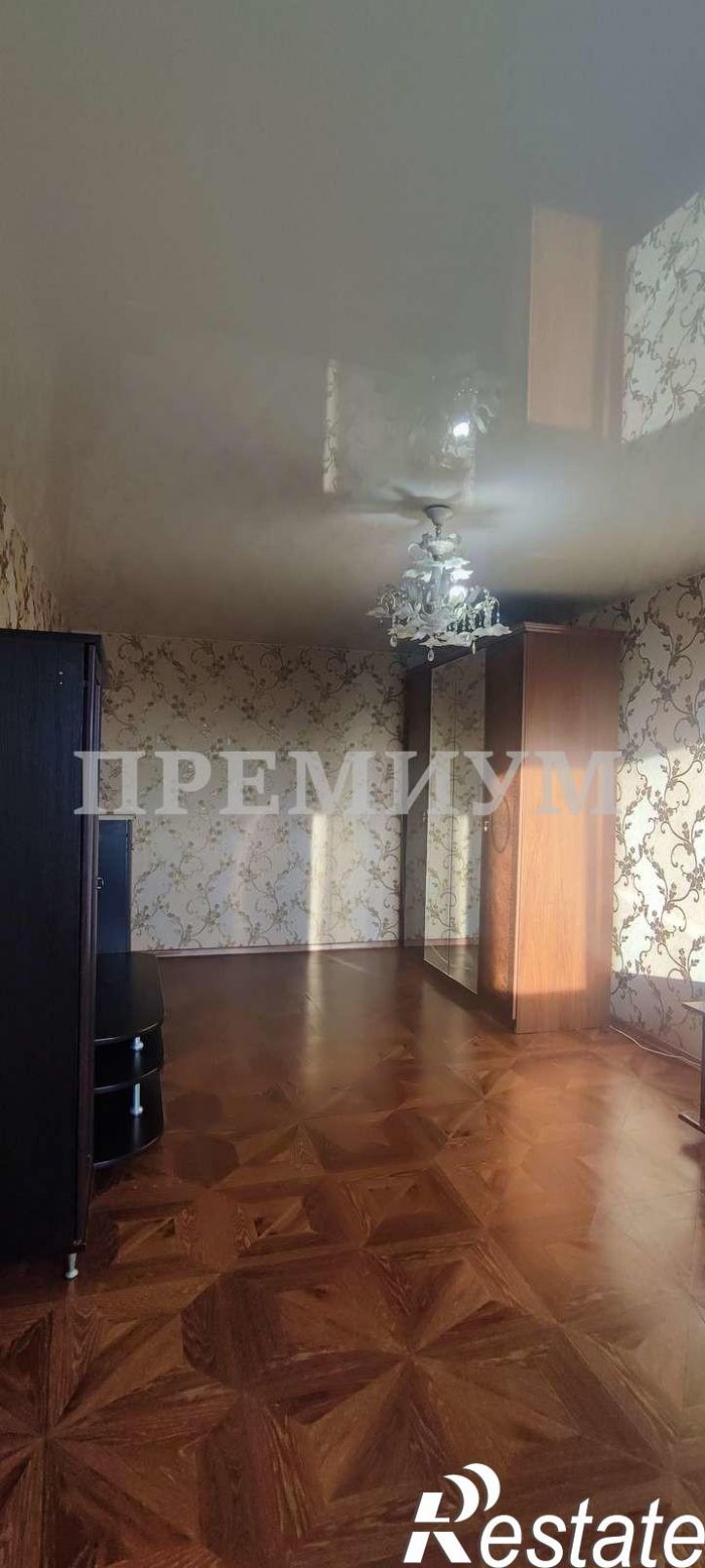 2-комн квартира Мира улица, 14