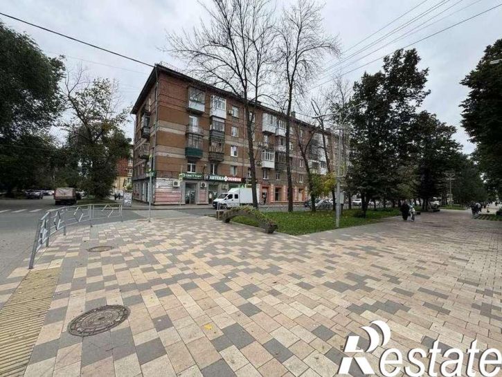 Торговое помещение Металлургов проспект, 87