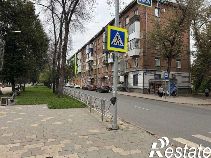 Торговое помещение Металлургов проспект, 87