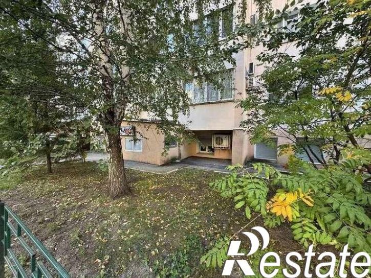 Торговое помещение Демократическая улица, 24а