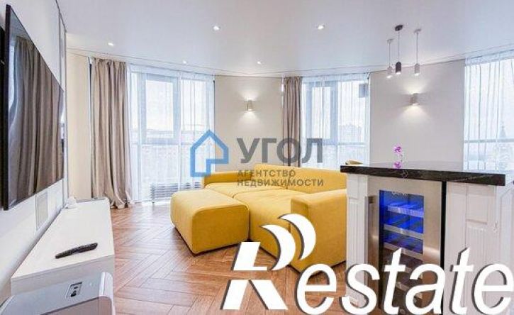 3-комн квартира улица Соколова, 32,  д. 32