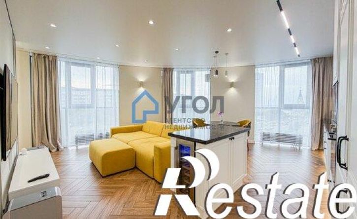 3-комн квартира улица Соколова, 32,  д. 32