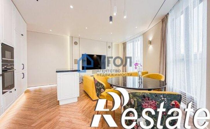 3-комн квартира улица Соколова, 32,  д. 32