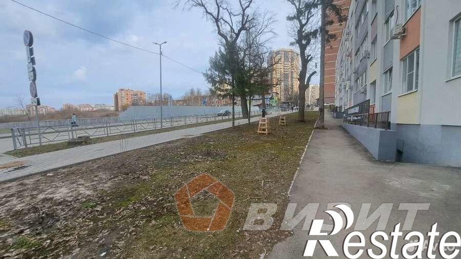 Сдать торговое помещение за 115 000 рублей на 5-я просека, 141