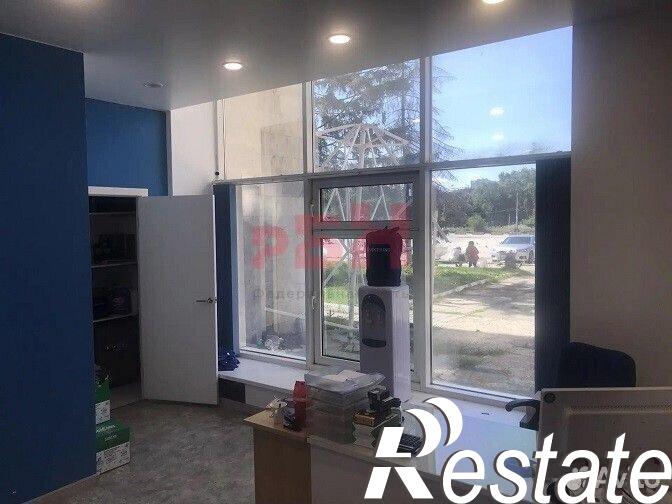Сдать торговое помещение за 146 400 рублей на улица Авроры, 207