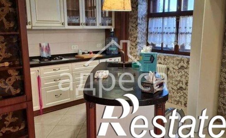 3-комн квартира Подшипниковая улица, 3,  д. 3