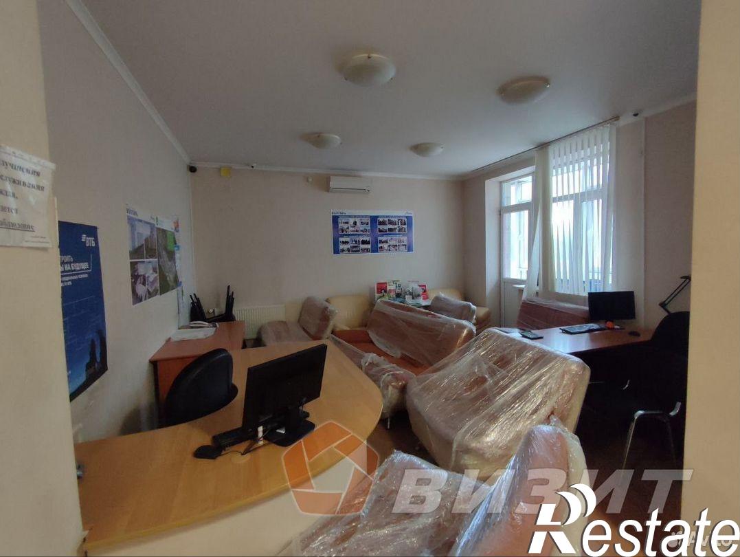 Сдать торговое помещение за 127 400 рублей на улица Степана Разина, 102