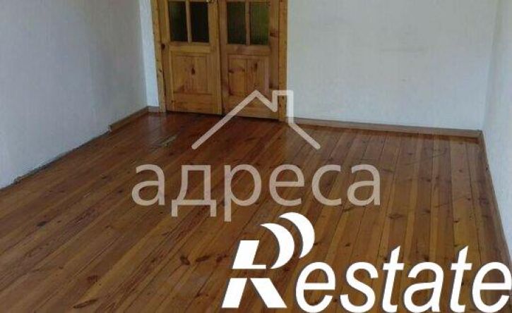 3-комн квартира проспект Юных Пионеров, 142,  д. 142