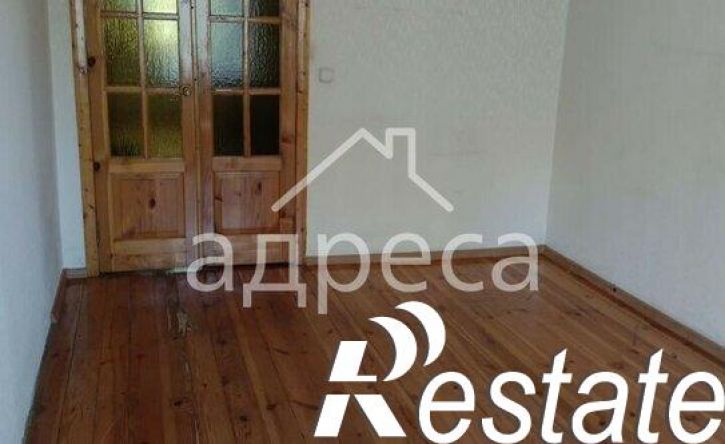 3-комн квартира проспект Юных Пионеров, 142,  д. 142