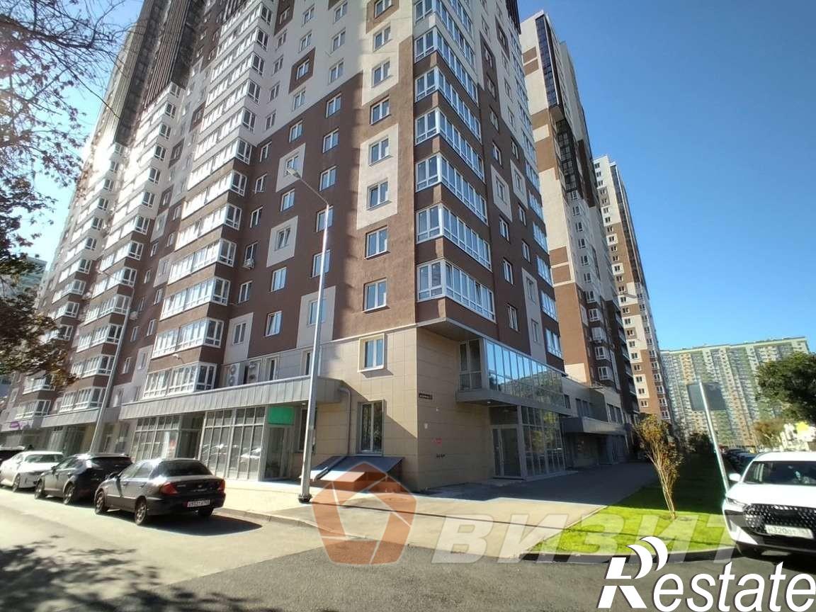 Сдать торговое помещение за 132 000 рублей на Дыбенко улица, 5