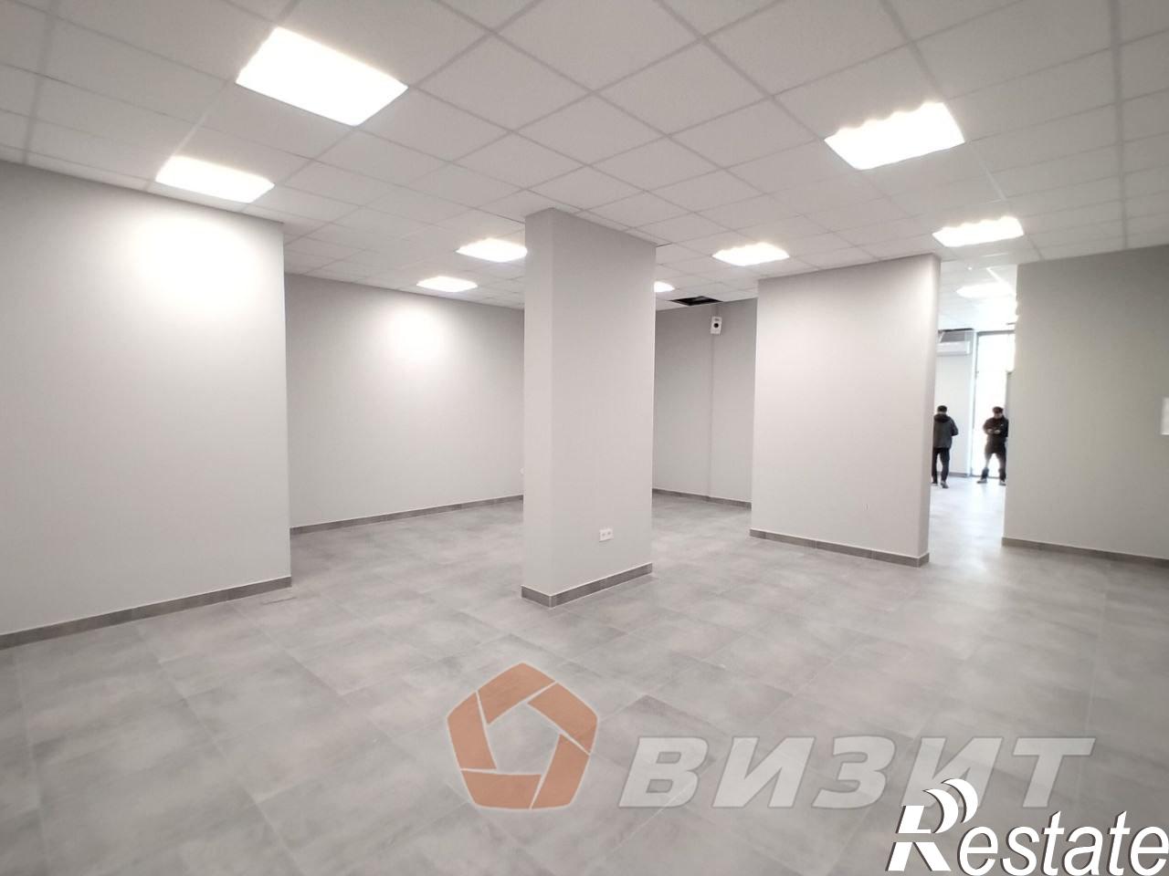 Сдать торговое помещение за 132 000 рублей на Дыбенко улица, 5